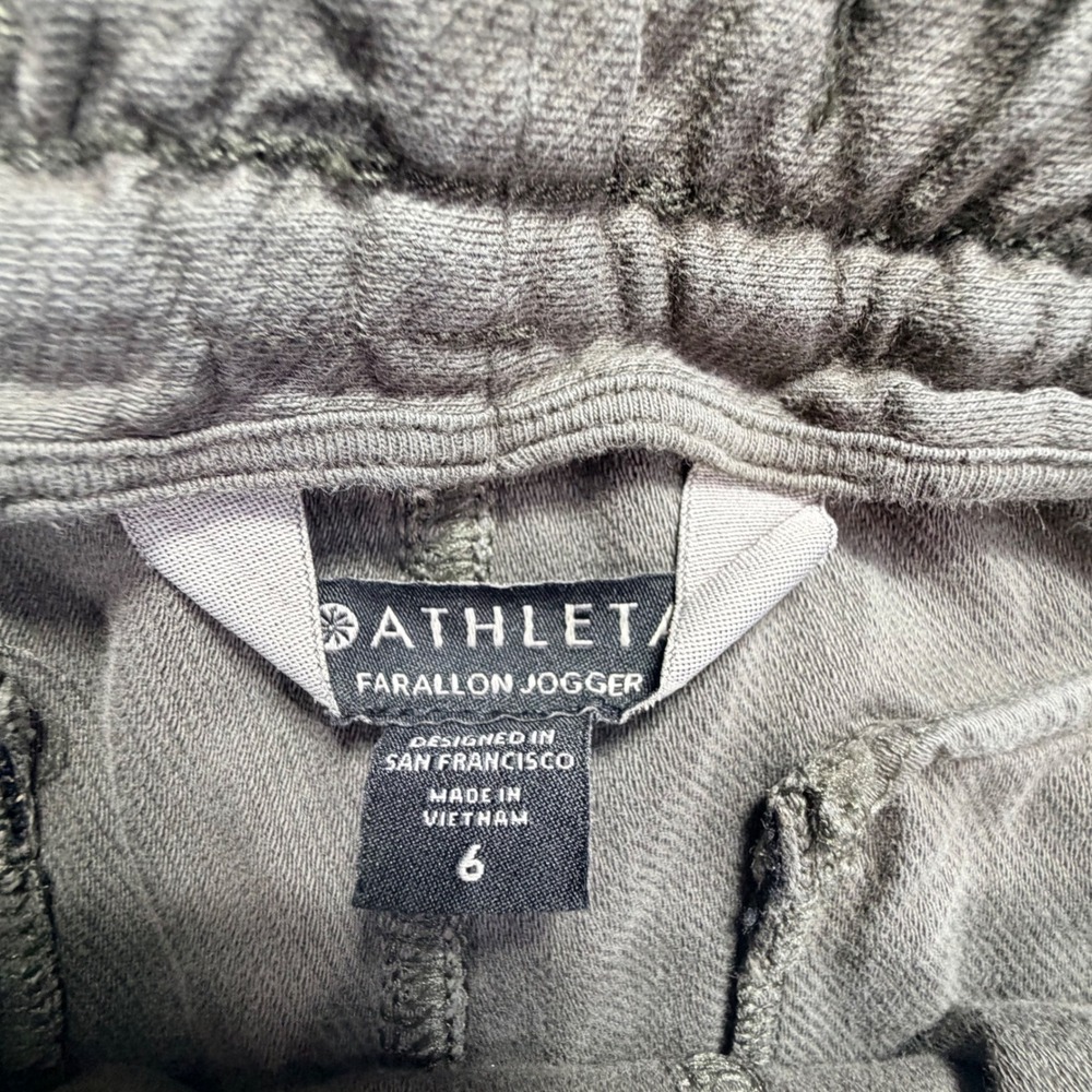 Athleta Farallon Jogger Pants Olive Green Size 6 Elastic Waist Drawstring - Picture 3 of 8